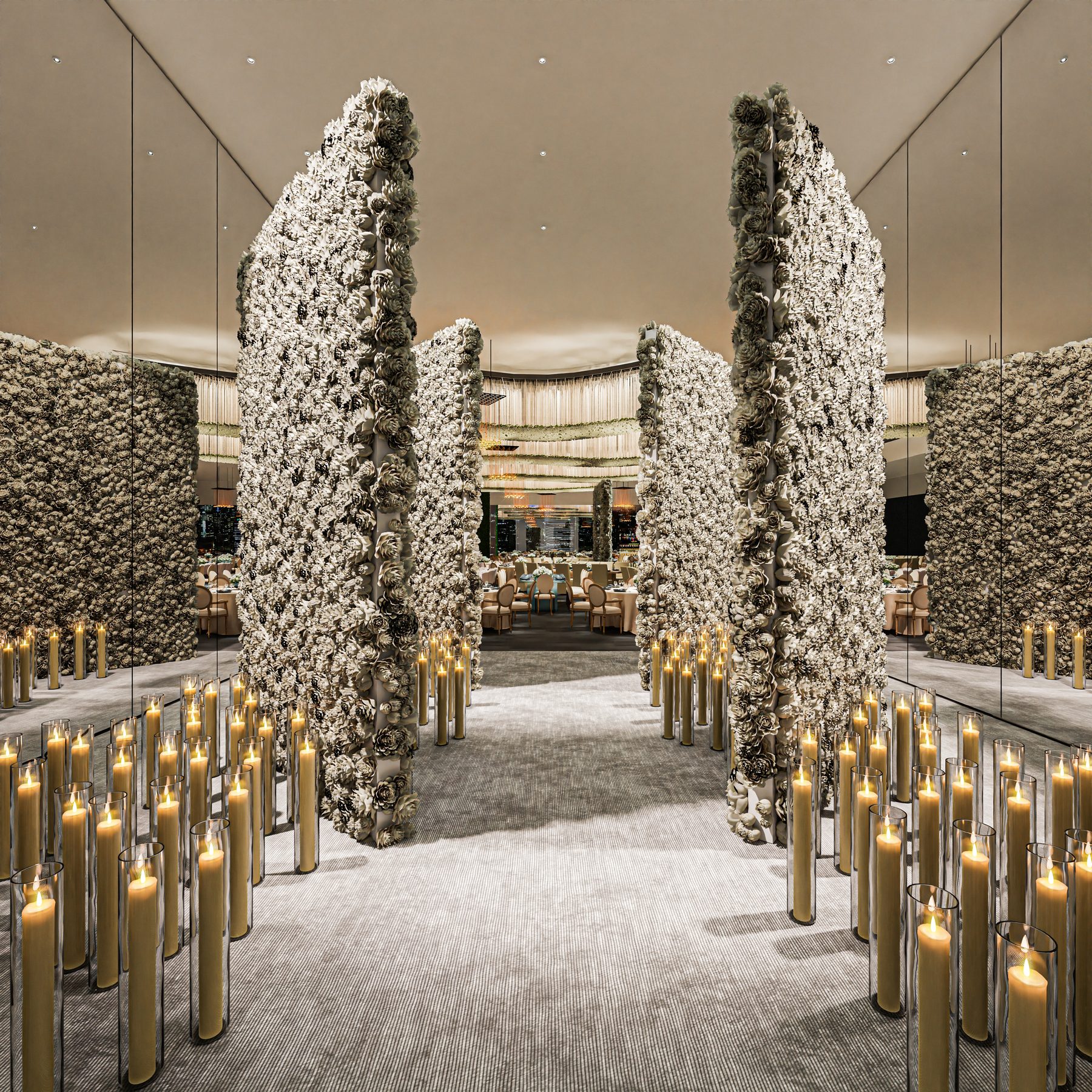 Columnas florales y velas · concepto de salón